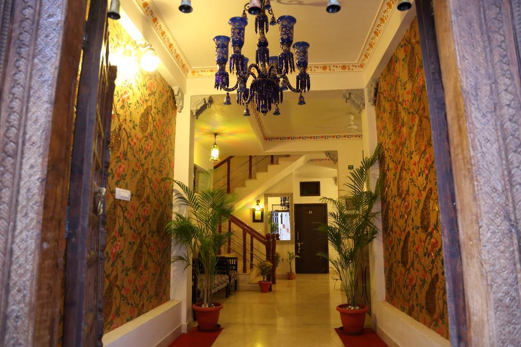 Hotel Lake Paradise Udaipur Exteriör bild